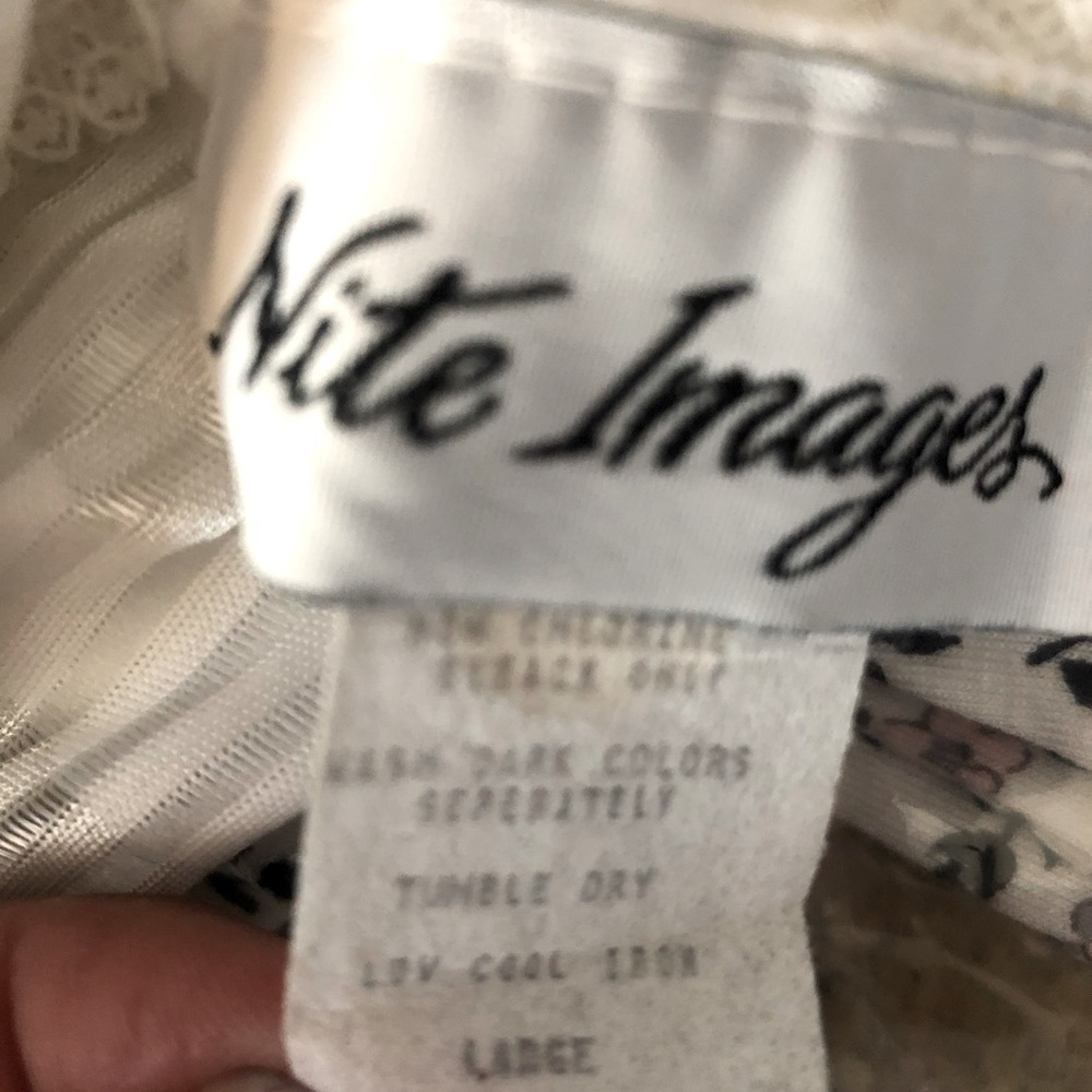 Vintage Lace & Mesh Robe - Picture 5 of 5